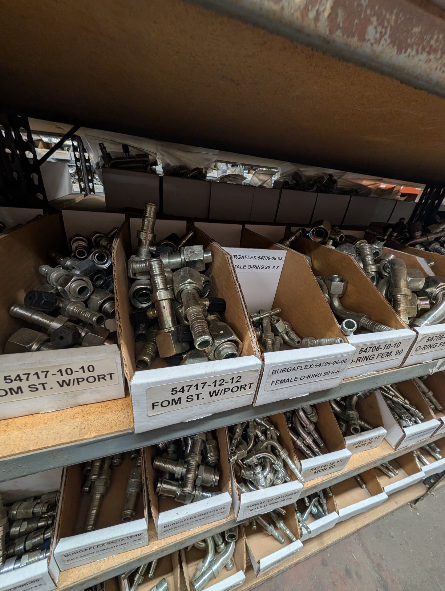 BURGAFLEX FITTINGS & CAGES-LOT